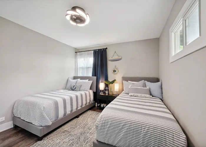 Holiday home Charming Contemporary Family *
